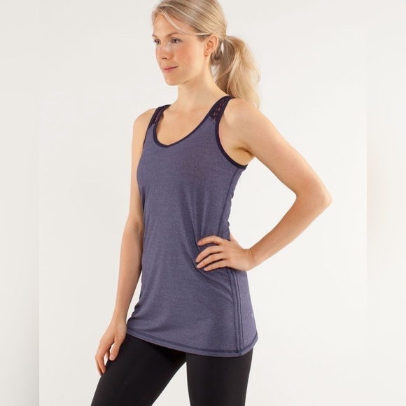 Lululemon Run Tie and Fly Tank Deep Indigo - Picture 9 of 13